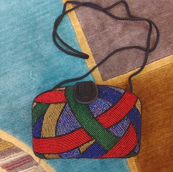 Handbags - Beaded Purse 👛